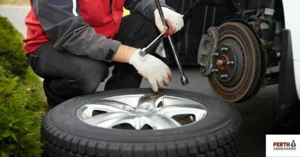 Basic Car Maintenance: How to change a tyre