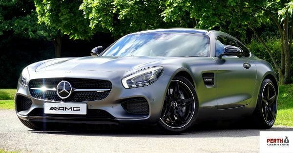 What is the Difference Between the Make and Model of a Car?